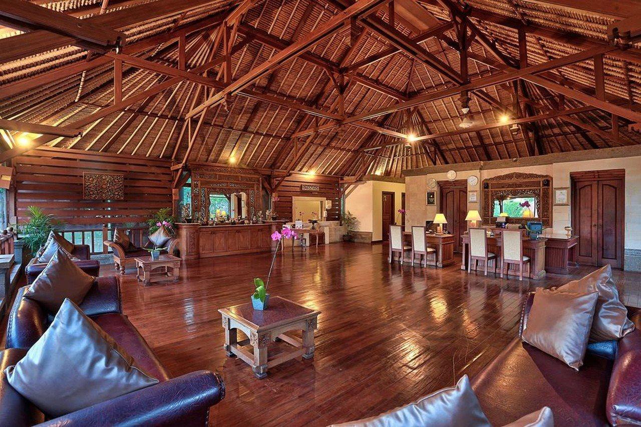The Club Villa