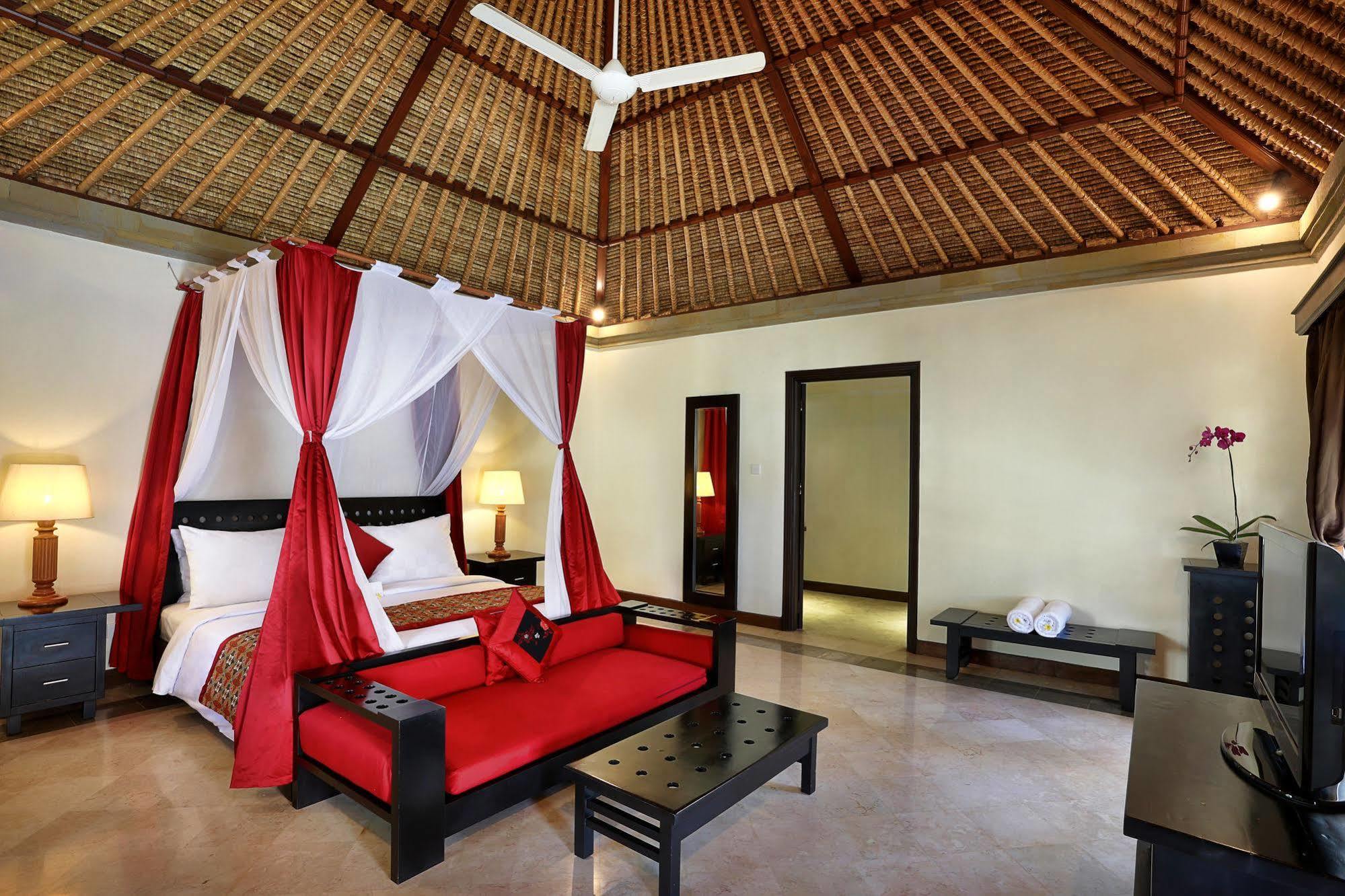 The Club Villa *