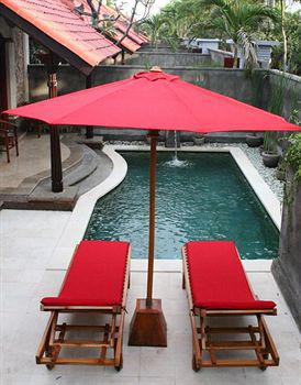 The Club Villa